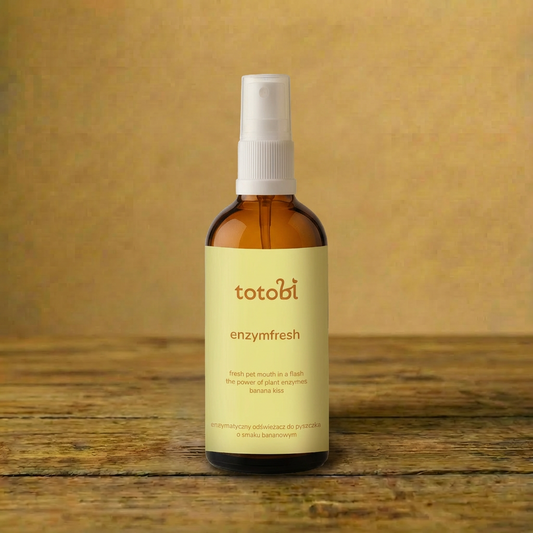 Totobi - Enzymatyczny odświeżacz do pyszczka dla psa i kota o smaku bananowym